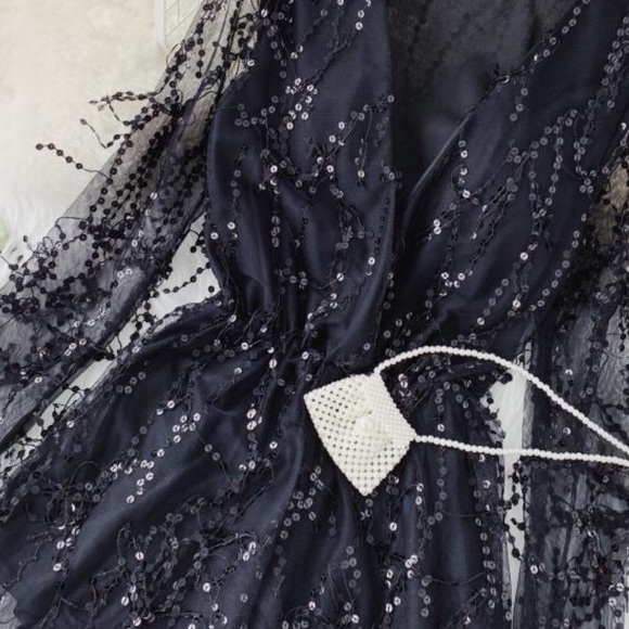 Black long sleeve sequin romper - Picture 5 of 6